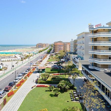 Hotel Caesar Cesenatico Dış mekan fotoğraf