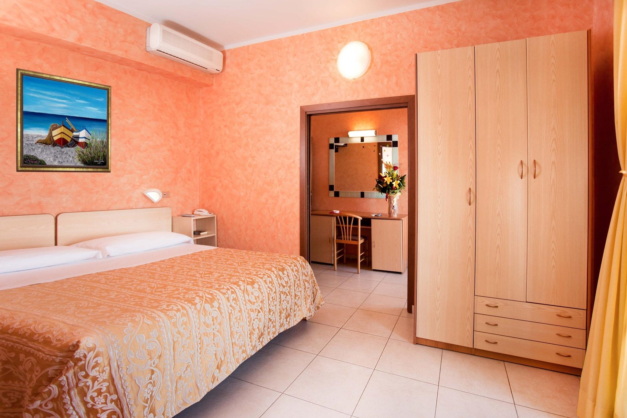 Hotel Caesar Cesenatico Dış mekan fotoğraf