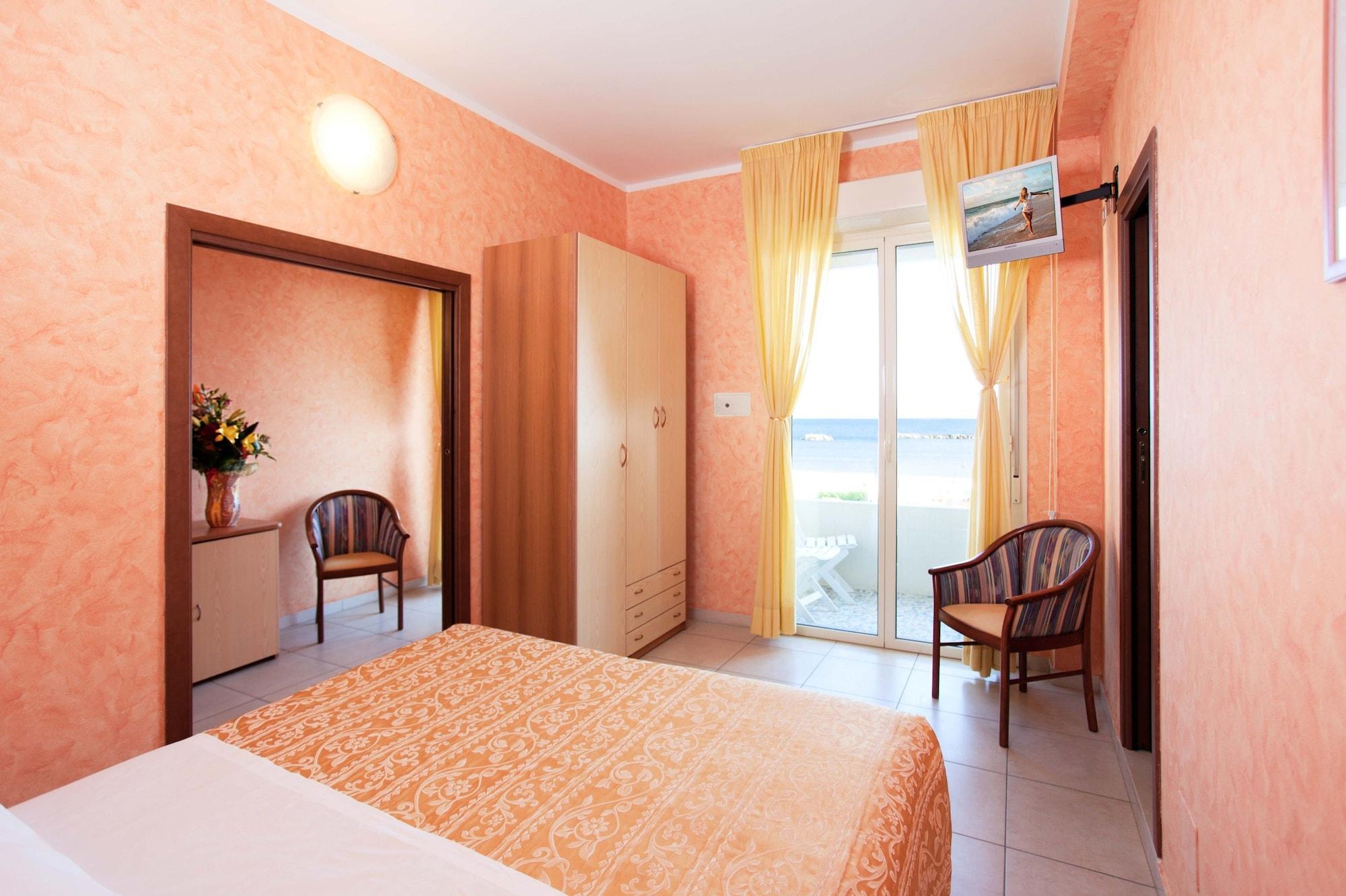 Hotel Caesar Cesenatico Dış mekan fotoğraf