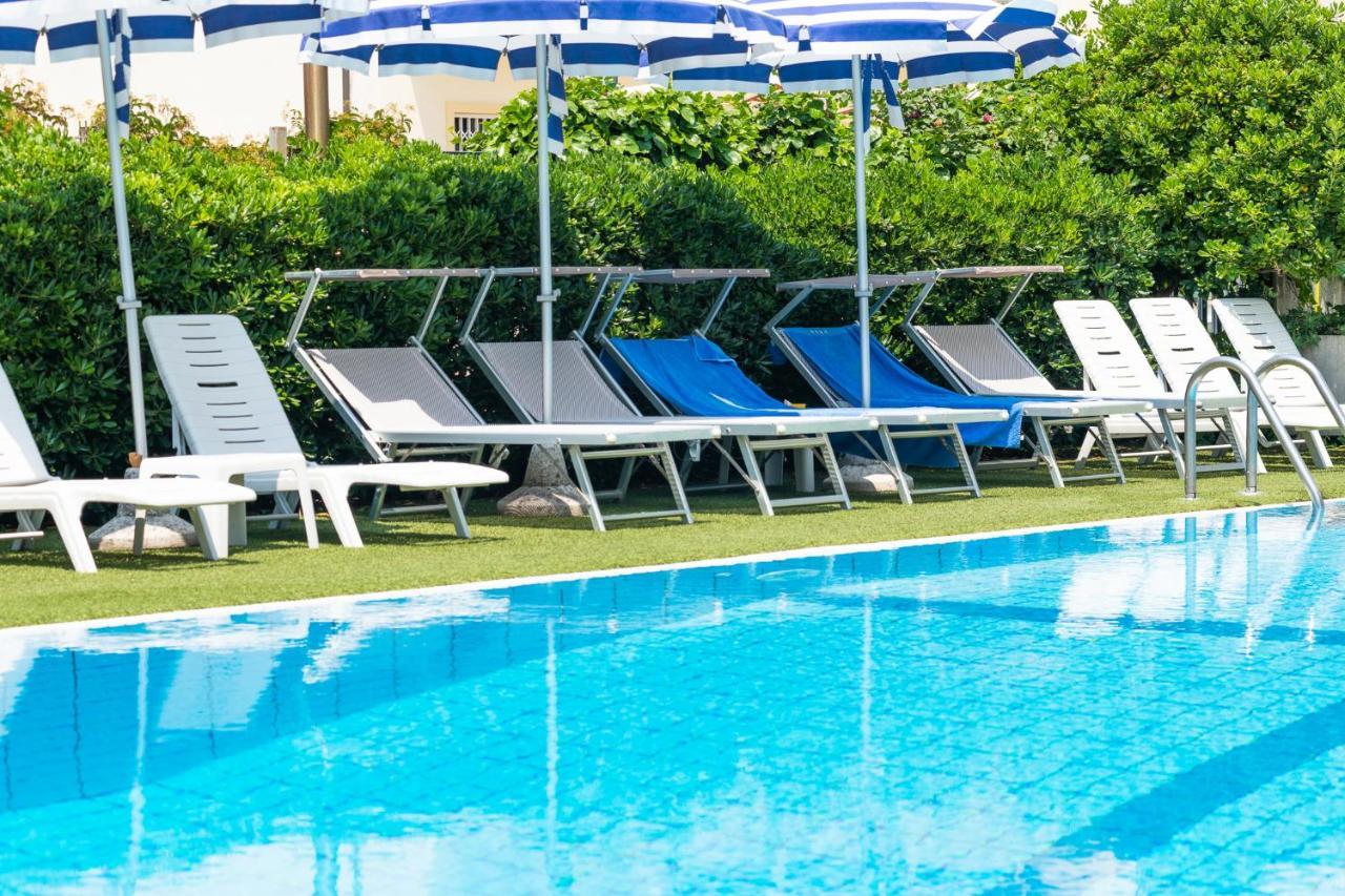 Hotel Caesar Cesenatico Dış mekan fotoğraf