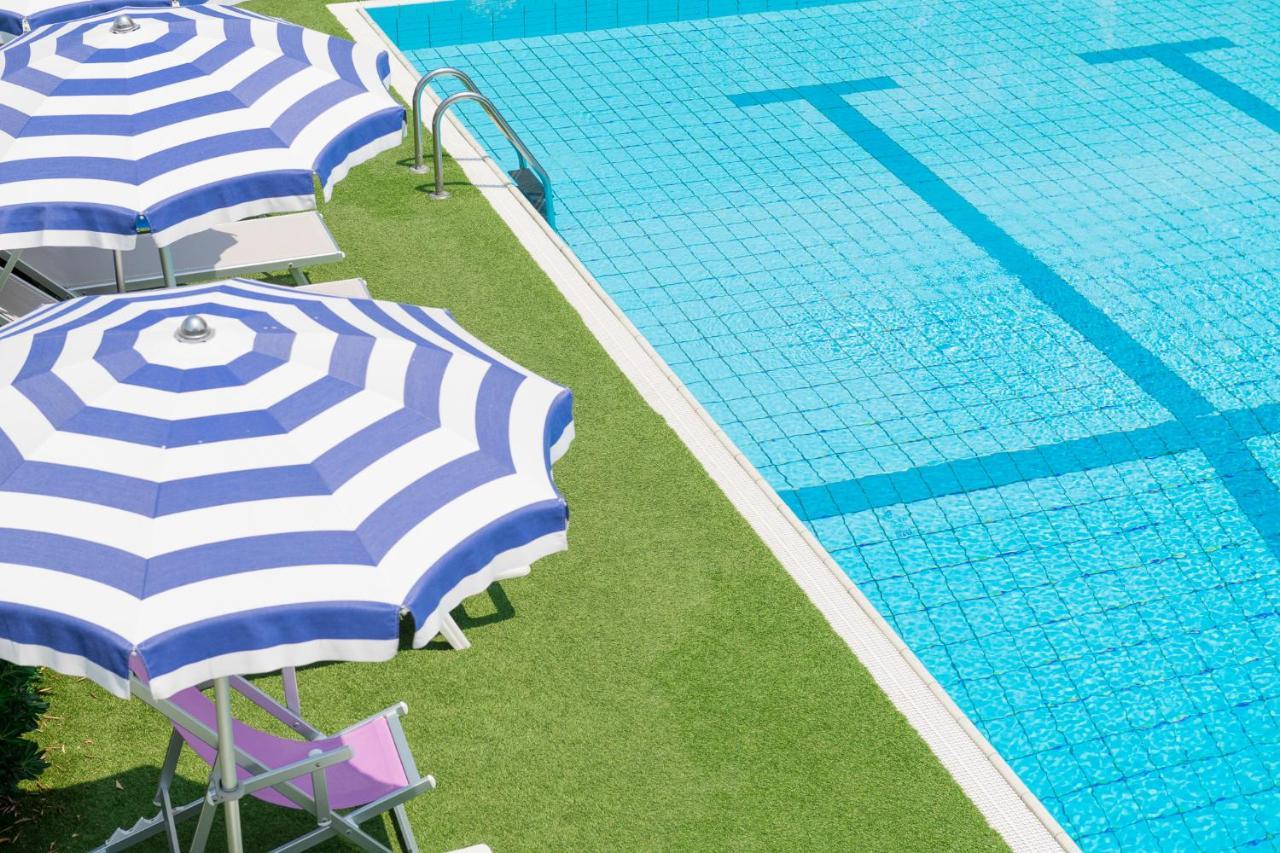 Hotel Caesar Cesenatico Dış mekan fotoğraf