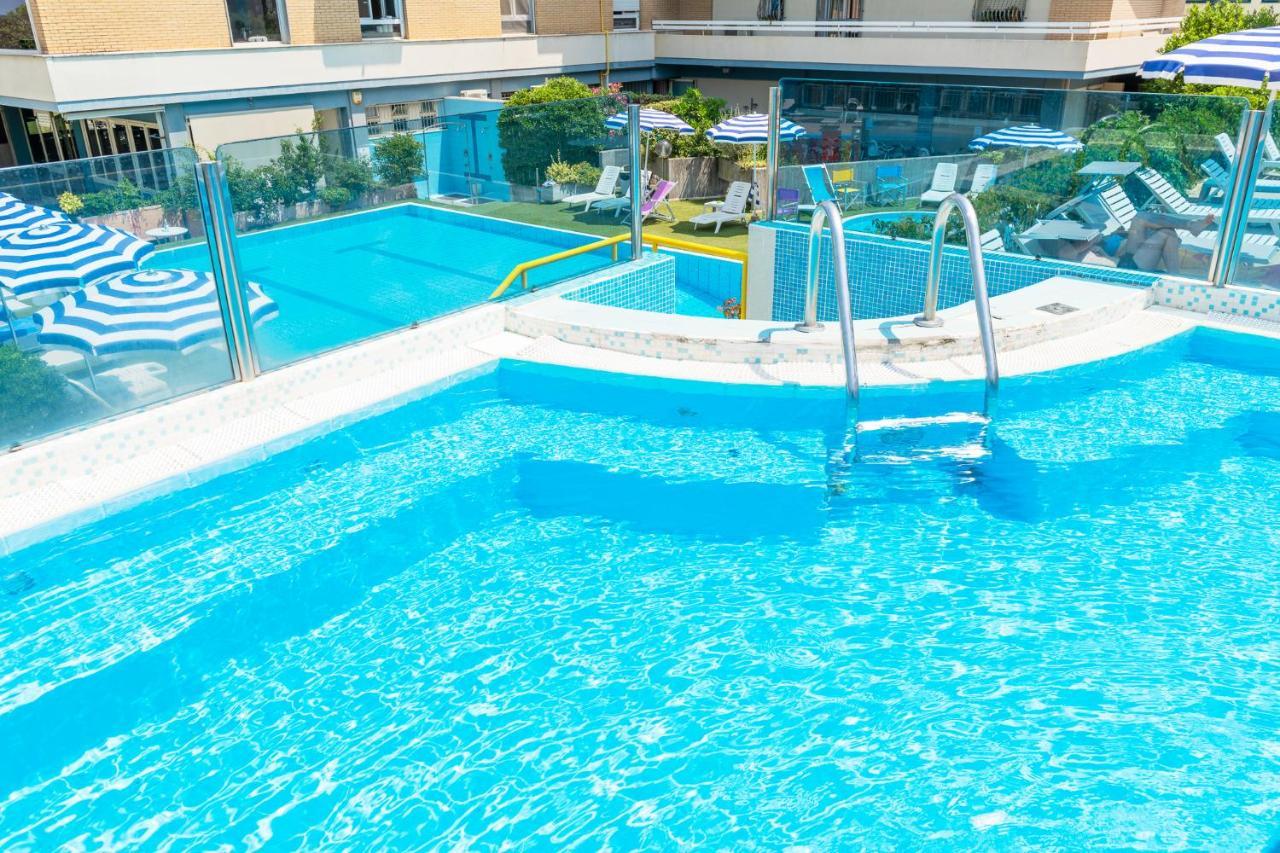 Hotel Caesar Cesenatico Dış mekan fotoğraf