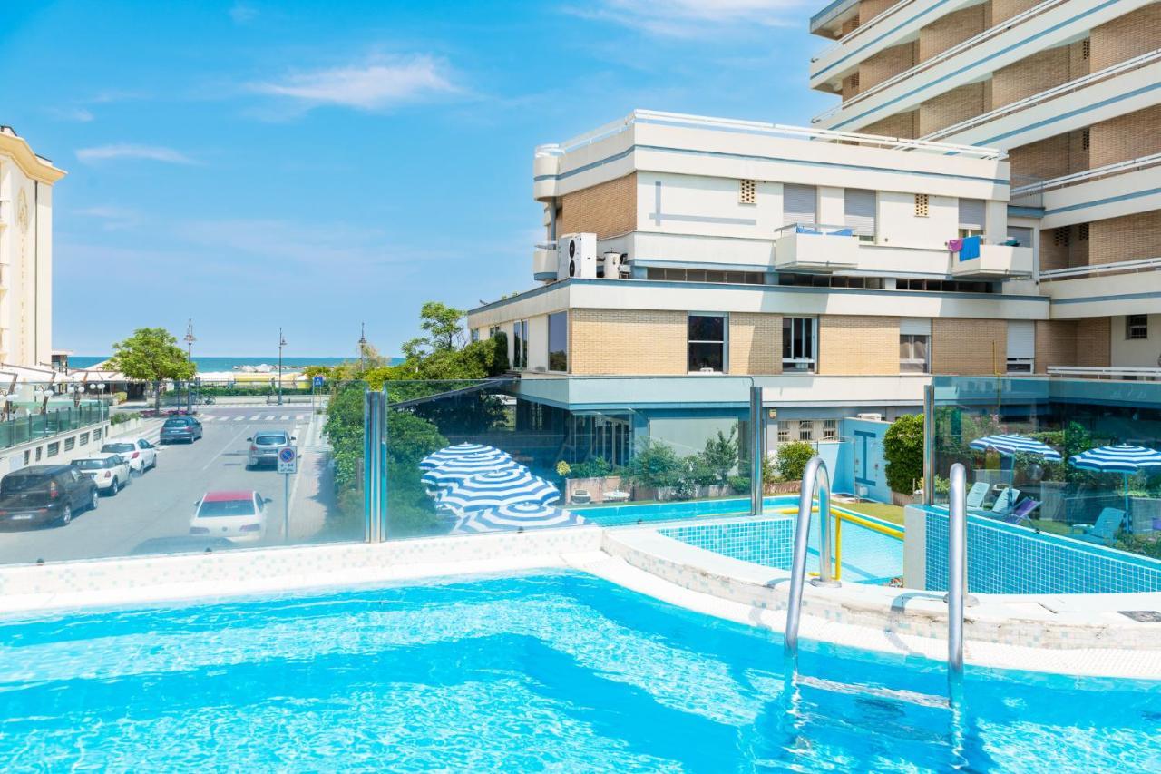 Hotel Caesar Cesenatico Dış mekan fotoğraf